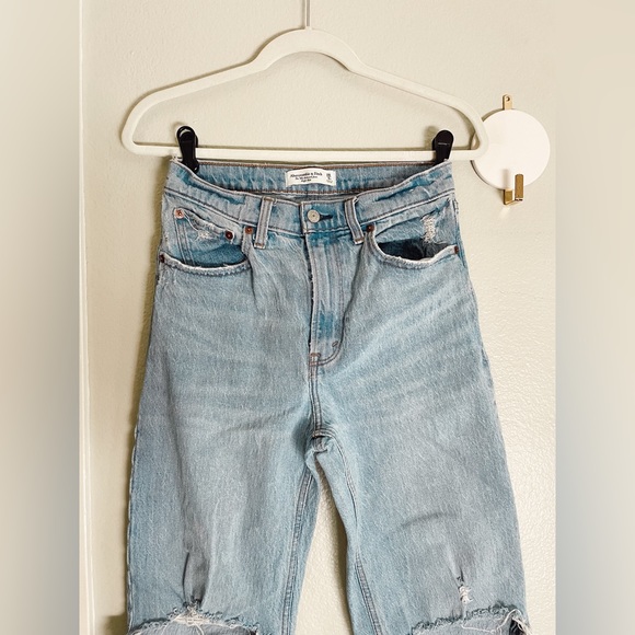 A&F Vintage Denim Relaxed Fit High Rise 90’s Straight Leg Jeans Size 6 Short - Picture 5 of 11